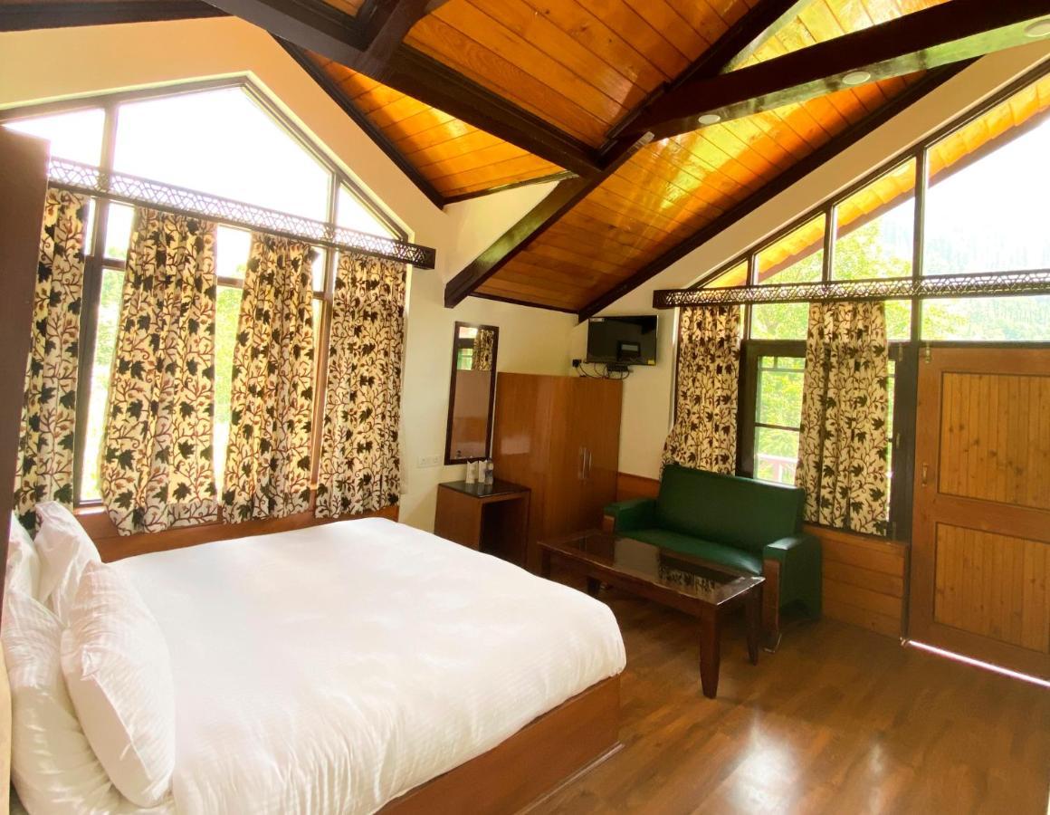 Six Seasons Pahalgam Exterior photo