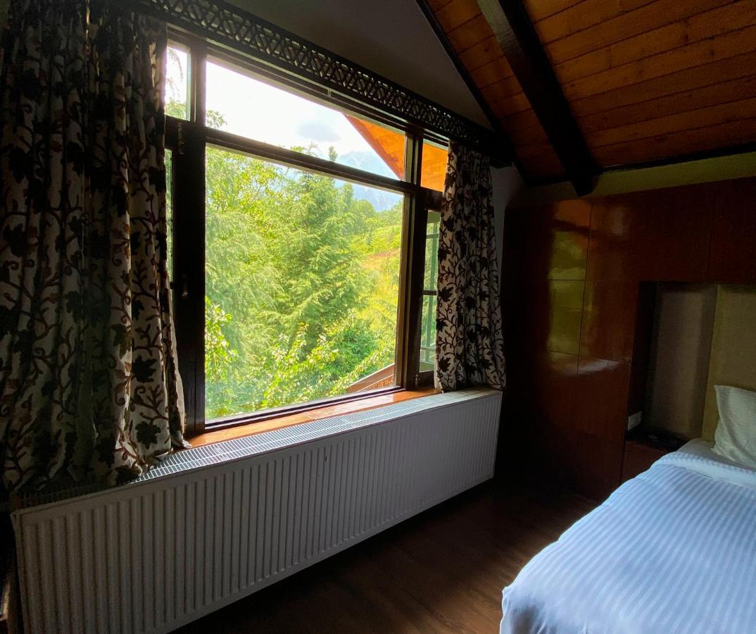 Six Seasons Pahalgam Exterior photo