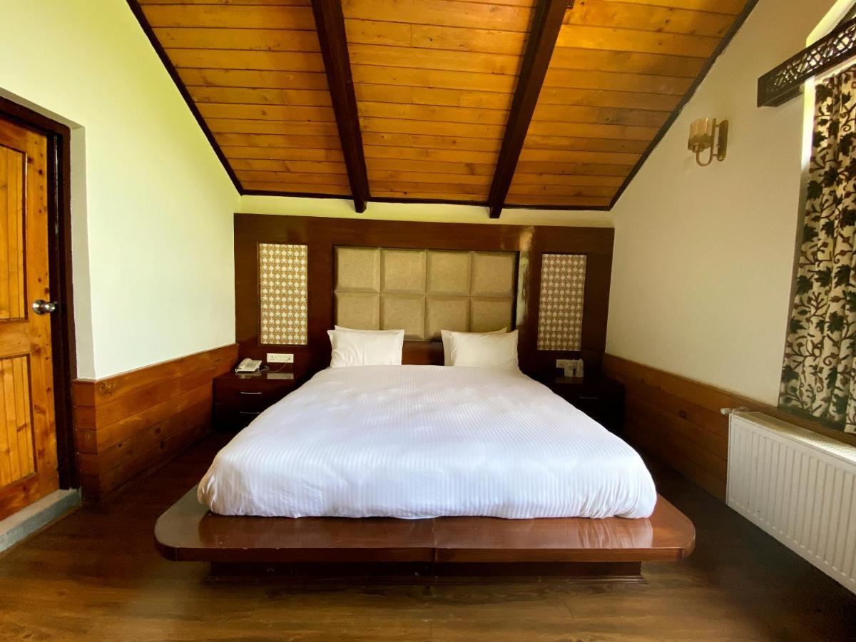 Six Seasons Pahalgam Exterior photo