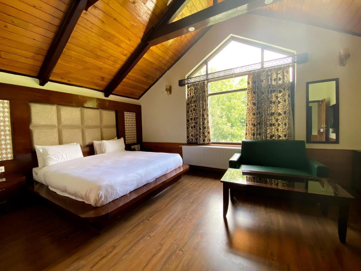 Six Seasons Pahalgam Exterior photo